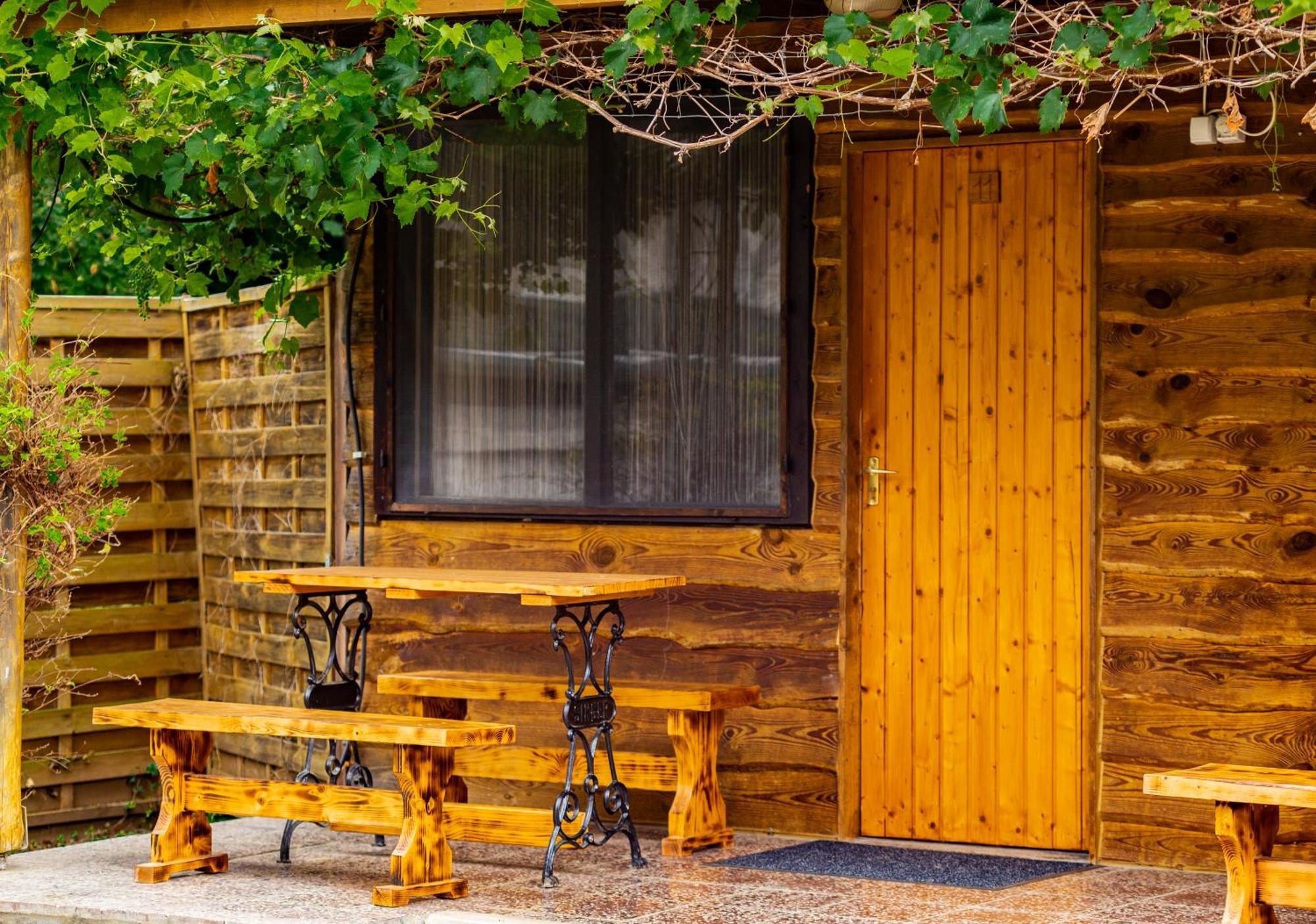 Aparthotel Vakacio Ueduelo Révfülöp Exterior foto